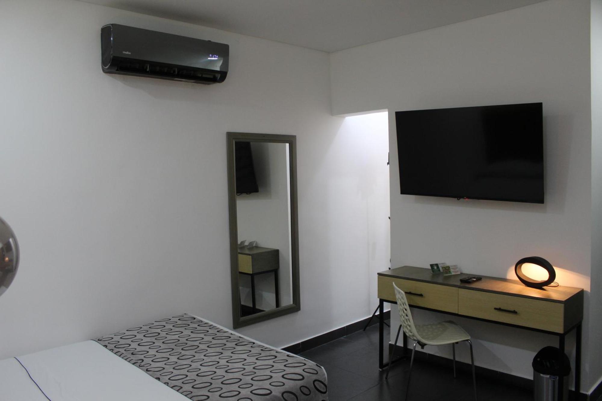 Hotel Merlott Lleras Medellin Exterior photo